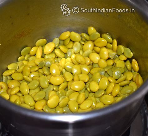 Mochakottai puli kuzhambu |Avarekalu tamarind curry-How to make-Step by ...