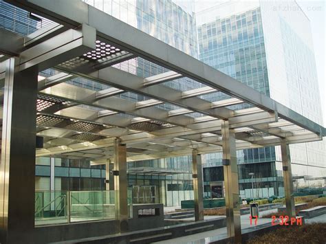 辽宁沈阳加工定制半圆形钢结构玻璃雨棚-智慧城市网