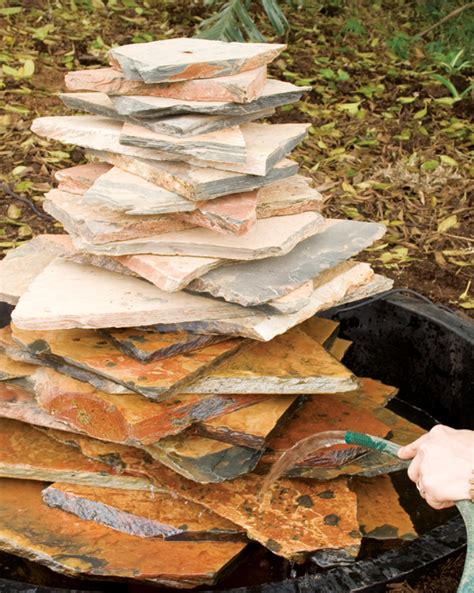 DIY Slate Cladding Water Feature 的图像结果