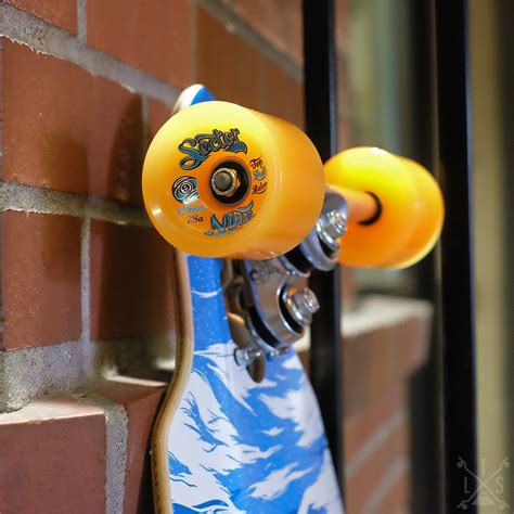 Gullwing Sidewinder II 9" Silver Trucks - The Longboard Store