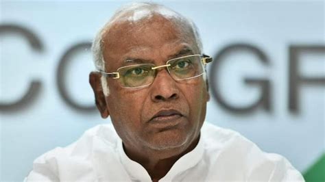 All about Mallikarjun Kharge, the latest candidate in Congress ...