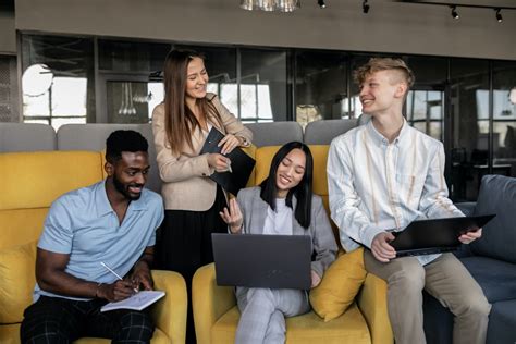 Digital Workplace Transformation: Follow 7 Best HR Practices