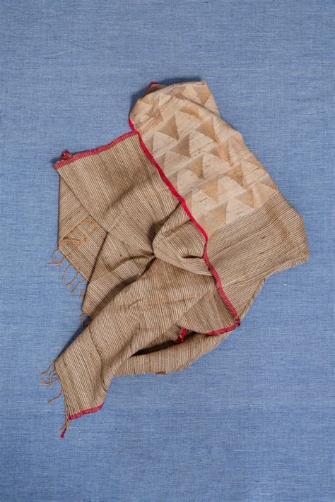 Jhorna tassar shawl – Paromita Banerjee