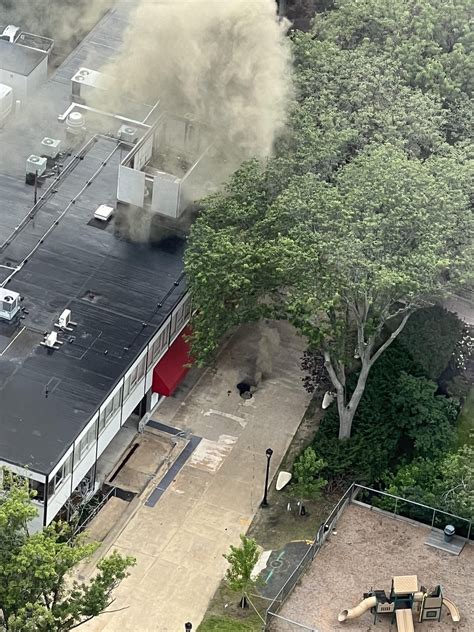 Explosion in West End : r/boston