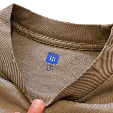 Dead Stock!! Unreleased!! 2022s Yeezy × Gap "REGULAR FI L/S Tee" | What ...