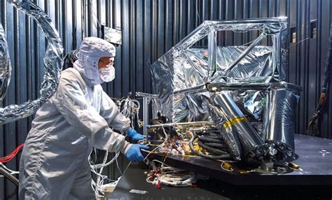 Scientists Discover The Smallest Known Black Hole In The Milky Way ...