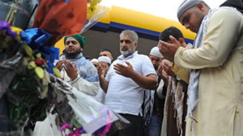 Grieving father defuses rising racial tensions