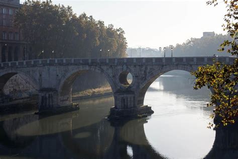 Rome Vintage Photo Tour With a Polaroid Camera 2022 - Viator