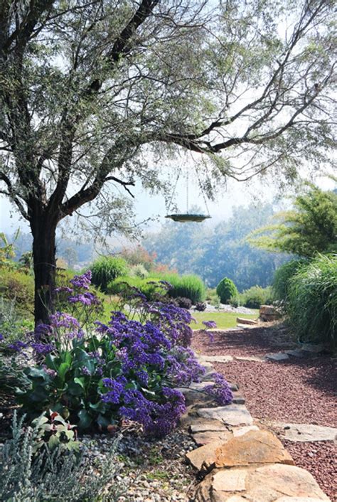 Cottage Gardens Landscape 的图像结果