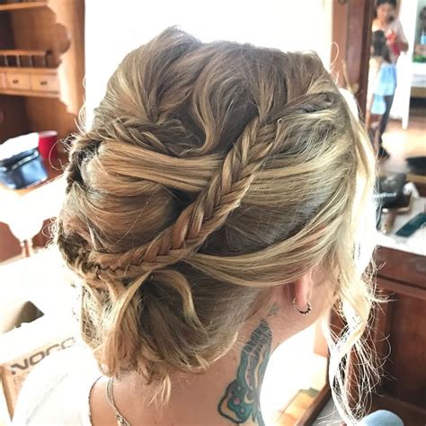 Country Bride Hair 的图像结果
