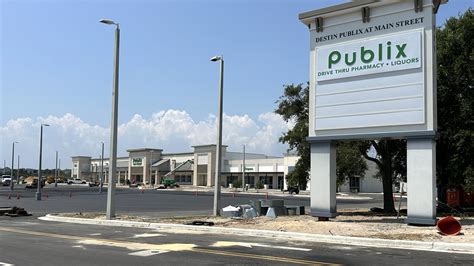 Publix at Main Street in Destin has an opening schedule in mind