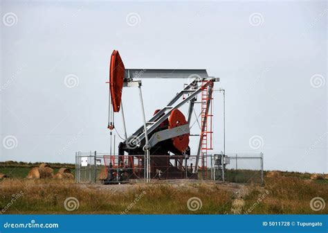 Oil pump jack stock photo. Image of fossil, canada, jack - 5011728