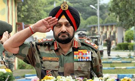 Army to take up issue of General Bikram Singh's picture on poll-poster ...
