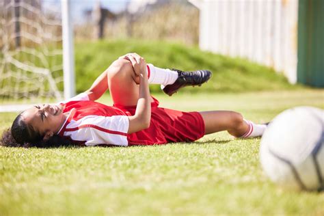 Why Are ACL Tears So Common in Female Soccer Players? — Dr. Bill Sterett