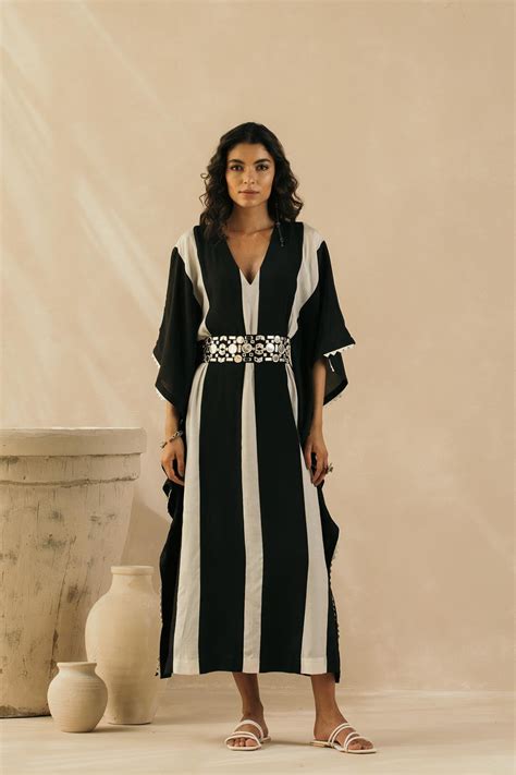 Ebony & Ivory Striped Kaftan – Sureena Chowdhri