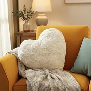 DaDa Bedding Hand-Made Heart Shaped Throw Pillow - Valentine Luxury ...