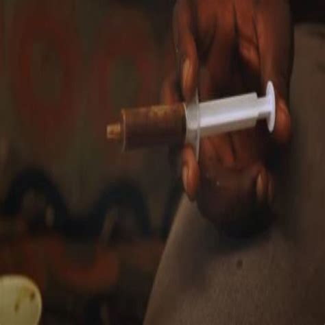 बॉडी में इंजेक्शन से चिकन सूप डालती हैं अफ्रीकी लड़कियां, आकर्षक फिगर ...