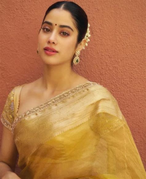 Janhvi Kapoor:  Living Up to the Legacy?