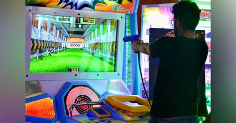 This Virtual Reality Gaming Zone Just Launched In Pune & We