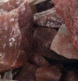 Red Rock Salt Lumps Supplier from Mumbai