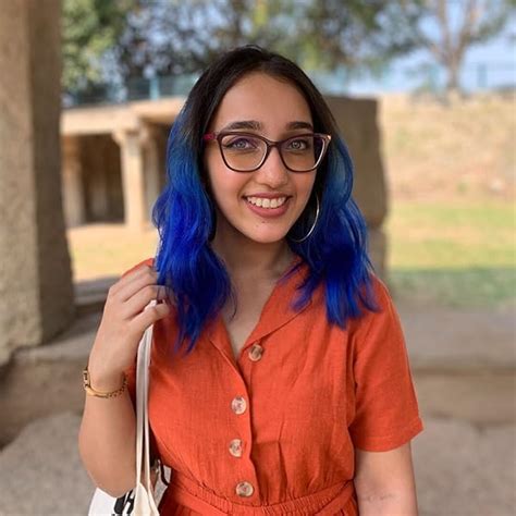 The Publicity Stunt: Moore Sisters, Book 1 eBook : Bhatnagar, Tanushka ...