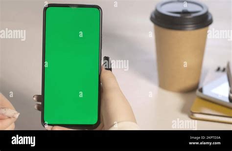 Camera Back View Green Screen 的图像结果