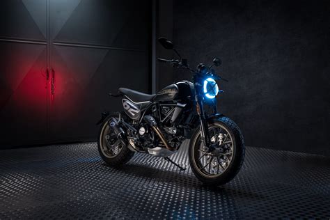 Ducati Introduces 2025 Scrambler Full Throttle in India | Autocar ...