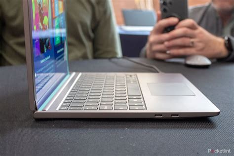 Roll Laptop 的图像结果