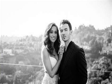 Kevin Jonas pens beautiful note for wife Danielle on celebrating 10 yrs ...