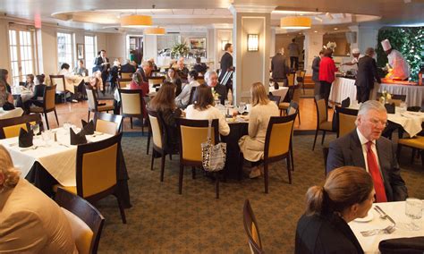 Dining - University Club Of Memphis