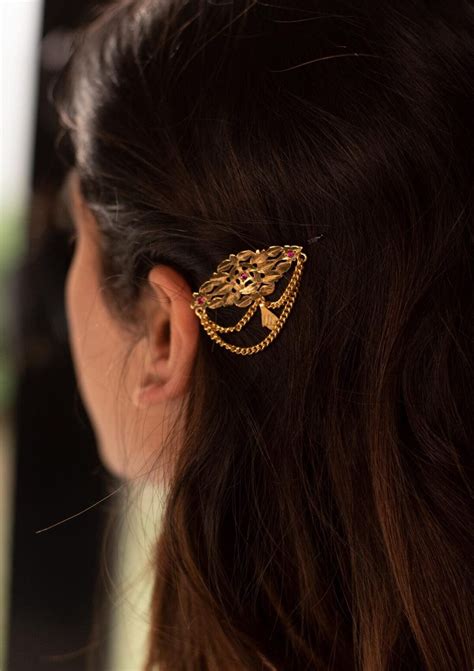 Sunhari Handmade Gold Tone Silver Pin