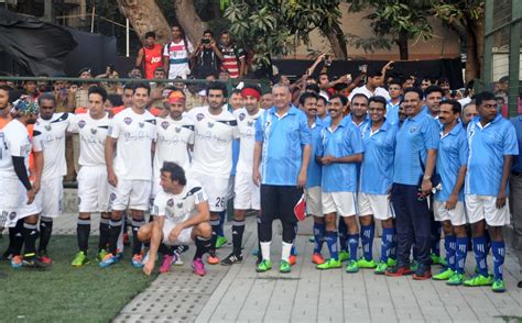 Ranbir Kapoor, Arjun Kapoor and Other Celebs Play Friendly Football ...