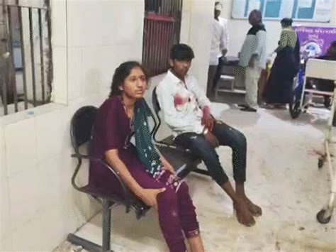 Massive collision between truck and bus in Botad 3 dead, 20 injured ...