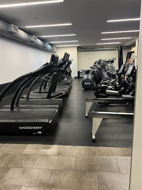 Equinox | Sports Club | Pine Street – TortoisePath | California | USA 🇺🇸