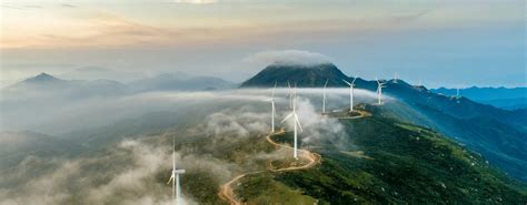 Digitalization of high-voltage switchgear webinar | Hitachi Energy