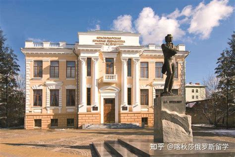 莫斯科国立艺术学院留学：俄罗斯传统艺术与现代设计融合「环俄留学」