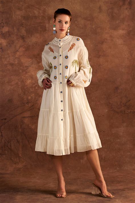 Verb By Pallavi Singhee