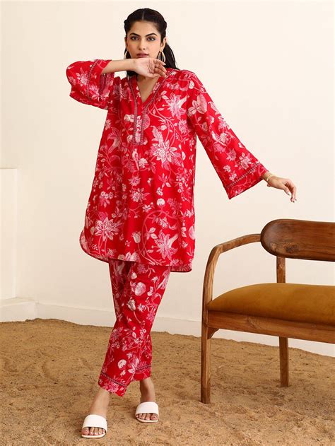 Buy Red Printed Cotton Kurta with Pants- Set of 2 | VJ172S24/02/KP/RED ...