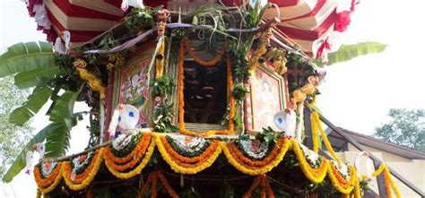 Temples In Karnataka & Kerala Display Communal Harmony By Reciting From ...