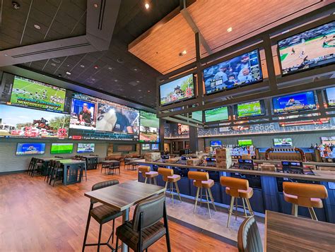 Gridiron Sportsbar opens at River Spirit Casino, with end-to-end Martin ...