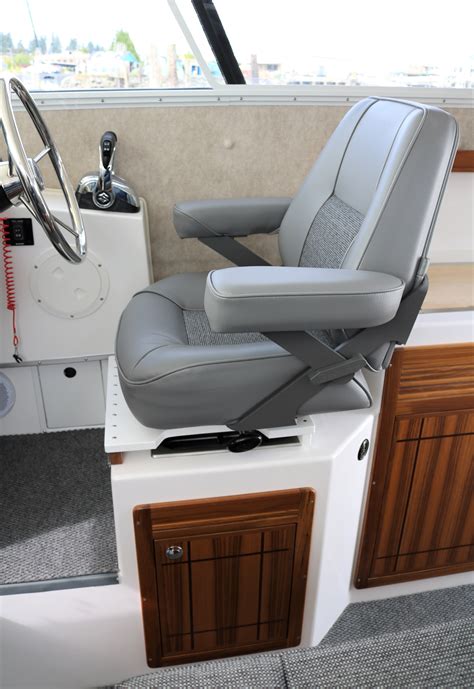 helm seat | Sea Sport Boats