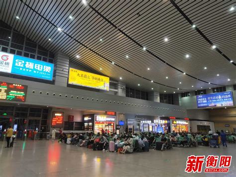 衡阳新旧火车站对比照，无数衡阳人的记忆_腾讯新闻
