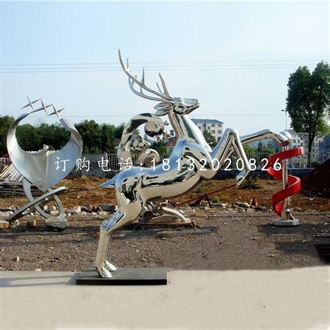 不锈钢动物鹿雕塑 -宏通雕塑