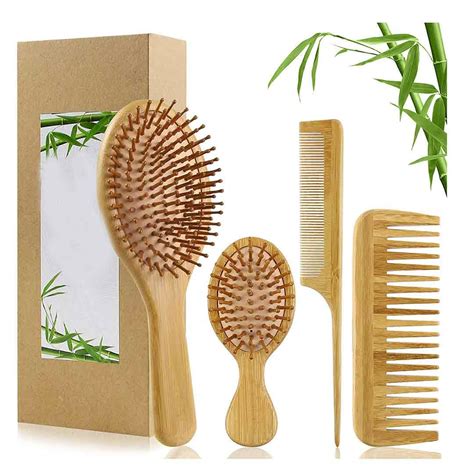Benefits of a Wooden Hairbrush and How to Use It