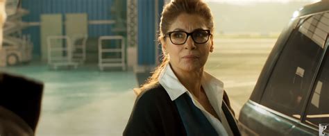 Dimple Kapadia's business chic look in Pathaan is proof that onscreen ...