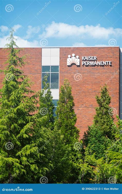Kaiser Permanente Anaheim Kraemer Building Editorial Image ...