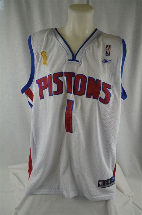 Lot Detail - Chauncy Billups & Ben Wallace Lot of 3 Detroit Pistons ...