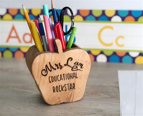 Personalized Teacher Gift - Wooden Pencil Holder - Teacher Appreciation ...