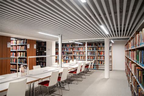 Academic Library 的图像结果