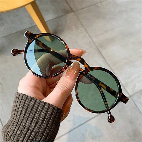Classic Vintage Retro Fashion Sunglasses For Unisex-Unique and Classy ...